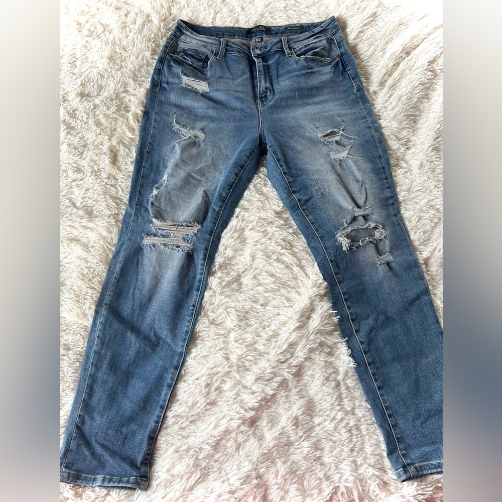Judy Blue Distressed Boyfriend Jeans - Medium Blue Wash